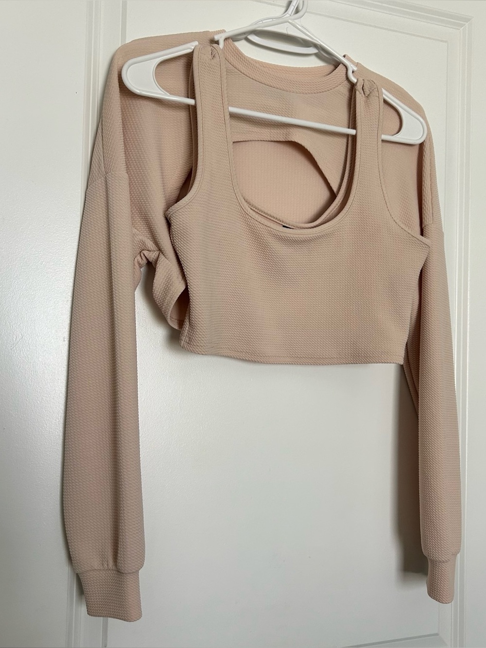 NWOT (S) SHEIN Cream 2-Piece Crop Top Long Sleeve & Tank Top